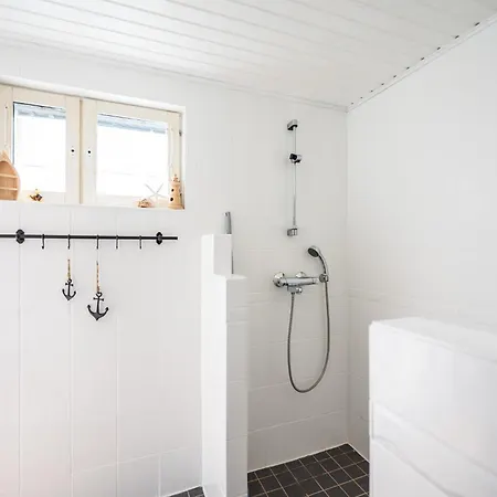 アパート Kallan Pore カラヨキ